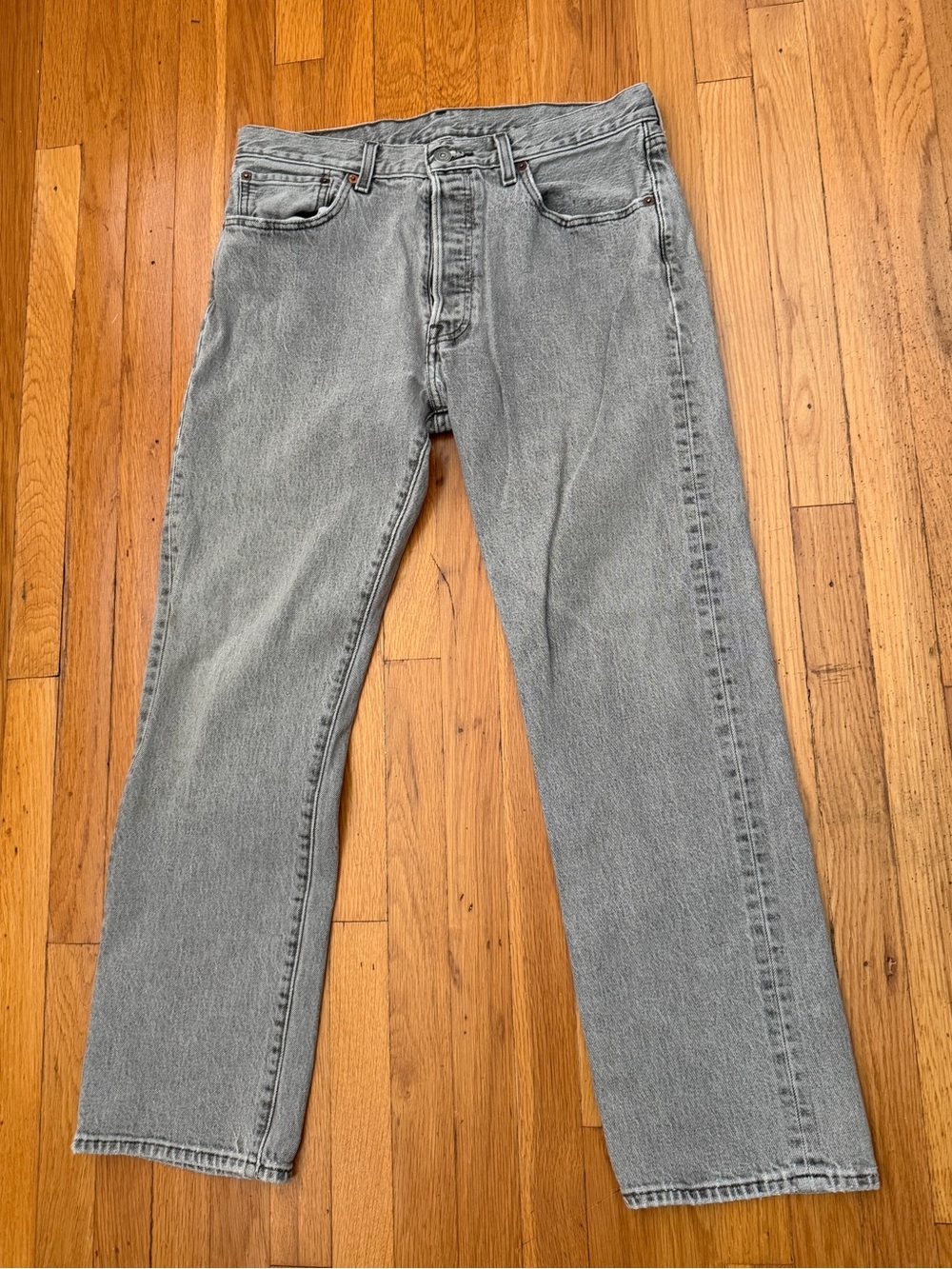 Levi’s 501 Men's Straight-Leg Jeans in Light Gray